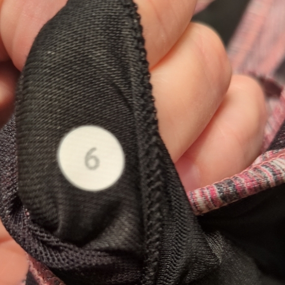 Lululemon Size 6 Lot - Picture 15 of 15
